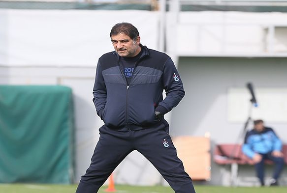 Ünal Karaman, 3 büyüklere yenilmiyor