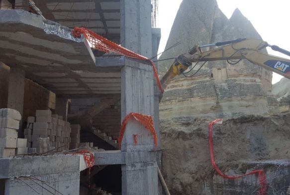 Kapadokya’da otel yıkımları başladı