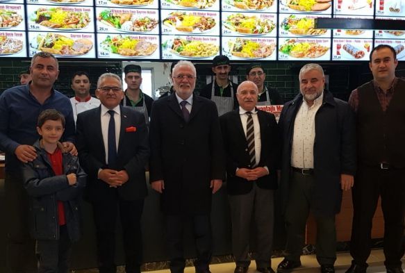 Memduh Büyükkılıç Kayseri Park’da Sayrem’i açtı