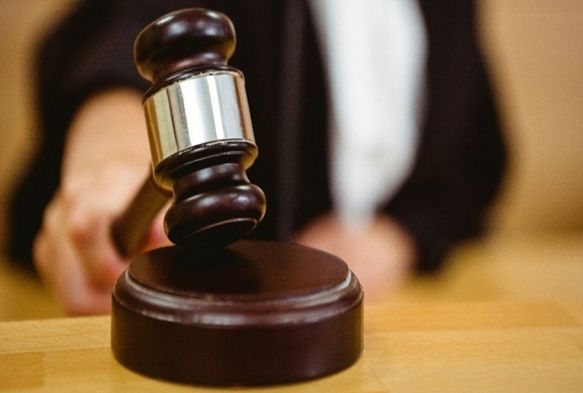 Hakime, 'lan' diyen sanık hakaretten mahkum oldu