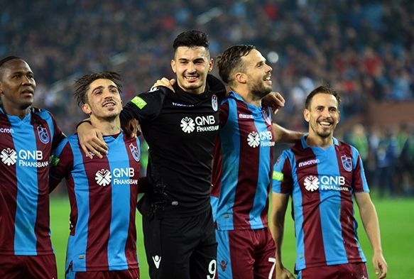 Uurcan akr, Onur'u aratmyor