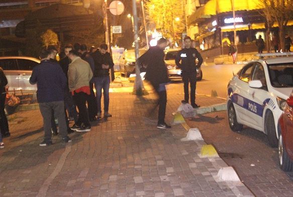 Alacak verecek meselesi kafede silahlı kavgaya dönüştü: 1 yaralı
