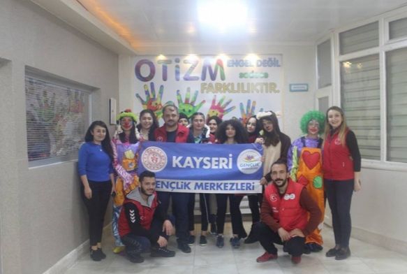 Otizm engel değil farkındalıktır