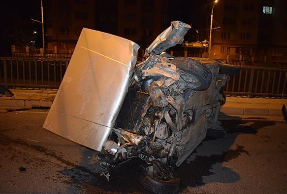Dayısından izinsiz aldığı araç ile kaza yaptı: 1 yaralı