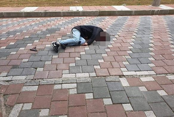 Cinnet getiren genç dehşet saçtı: 3 ölü