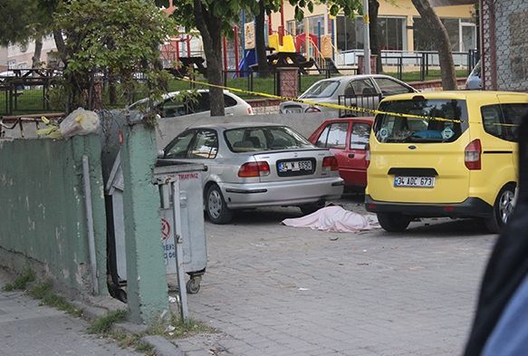 Altıncı kattan düşen adam feci şekilde can verdi