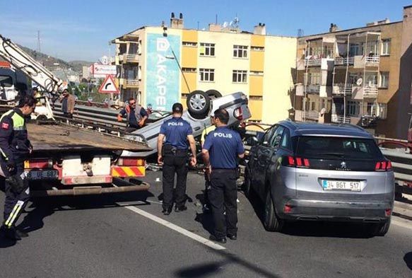 Kayseri'de iki otomobil çarpıştı: 2 yaralı