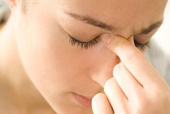 Ensede ağrı sinüzit belirtisi olabilir