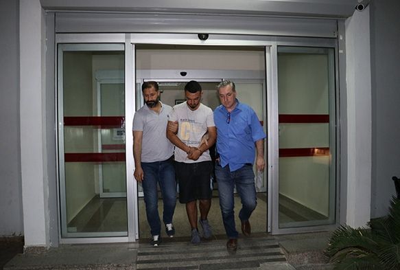 Alkolün etkisiyle yakın arkadaşını bıçaklayarak öldürdü