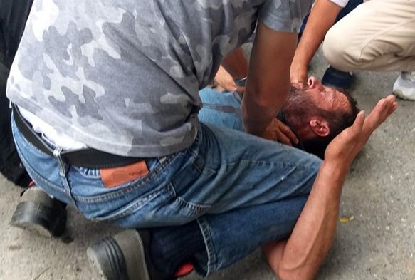 Nişanlısından ayrıldı, otogarda boğazını kesti