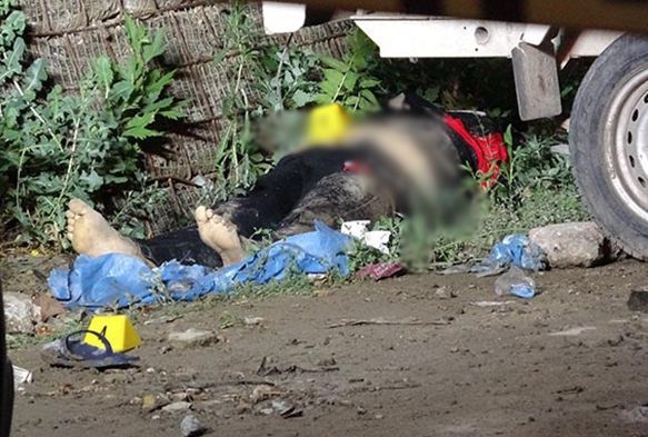 Boş arsa üzerinde kadın cesedi bulundu
