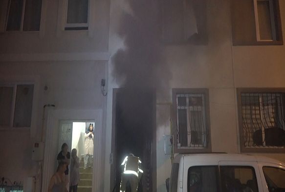 Apartmanda doğal gaz patlaması