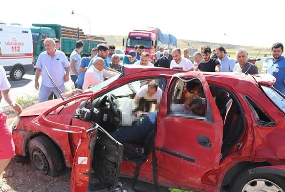 Kardeşleri ayıran kaza