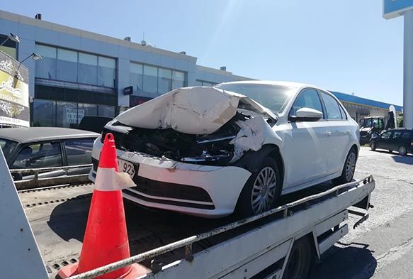 Kazada otomobiller büyük hasar gördü