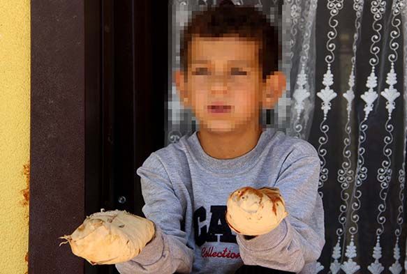 Komşu çocuğu, küçük Efe’ye dehşeti yaşattı
