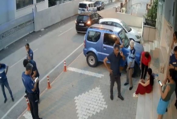 Motosikletle kapkaç yaptı, “Adrenalin olsun diye yaptık” dedi