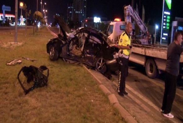 Kayseri'de iki otomobil çarpıştı: 2 ölü, 4 yaralı