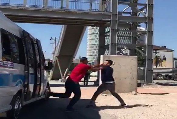 Yolcu kapmak için birbirlerini öldürüyorlardı