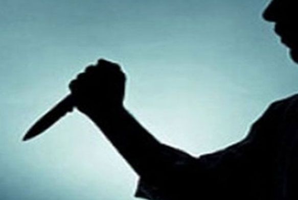 Akaryakıt istasyonunda bıçaklı dehşet: 1 yaralı