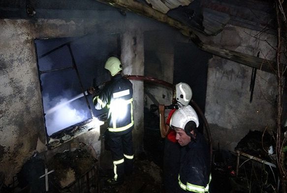 Düğünden döndüklerinde evlerini yanmış halde buldular