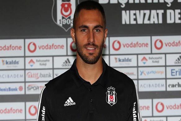 Victor Ruiz resmen Beikta'ta