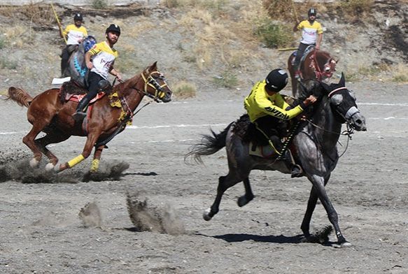 Erzincan'daki atl cirit msabakalar nefes kesti