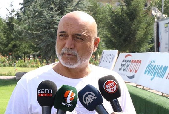 Hikmet Karaman istifa etti