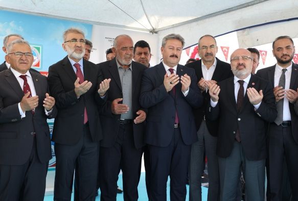 Mustafa ve Reyhan Yalınoğlu Cami tanıtım törenine yoğun ilgi