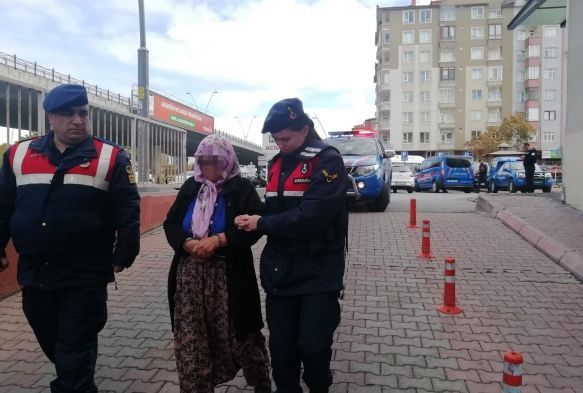 Kayseri'de yal ift, 22 kilo esrarla yakaland