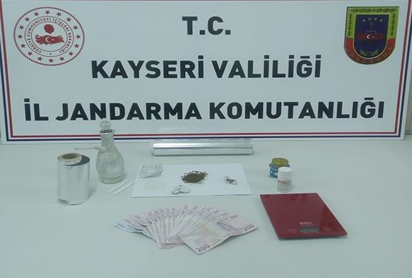  Jandarmadan uyuturucu operasyonu