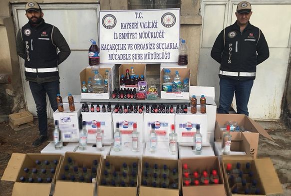 Kayseri'de ylba ncesinde 'kaak' alkol operasyonu: 1 gzalt