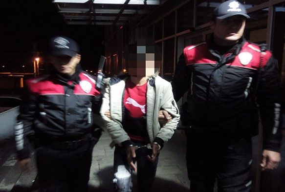  nternette tartt 3 kii tarafndan i yerinde bakland
