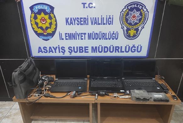  yerinden 25 bin lira deerinde hrszlk yapan 2 kii tutukland