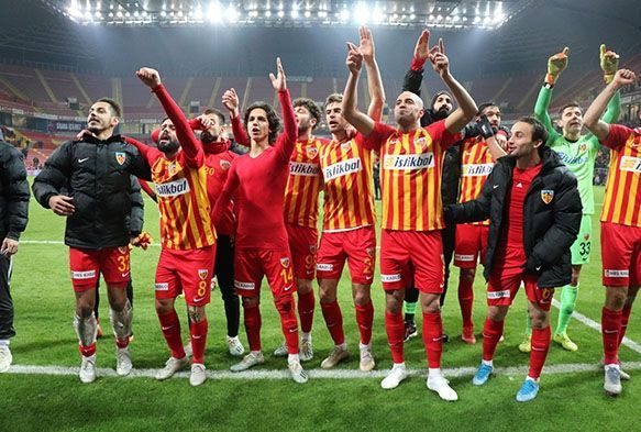  .M.Kayserisporun deplasman kbusu