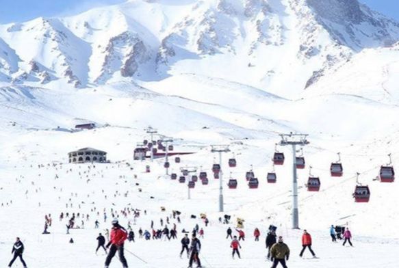 Kayseri'de youn tipi, Erciyes yolunu kapatt