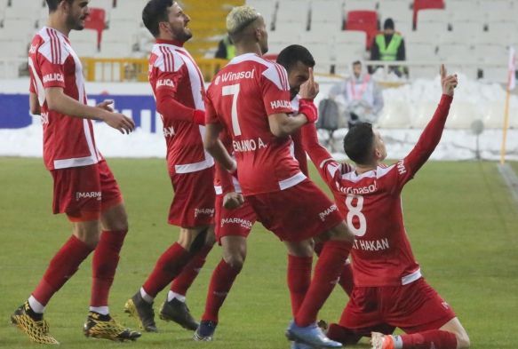 Sivasspora 3 gn galibiyet izni