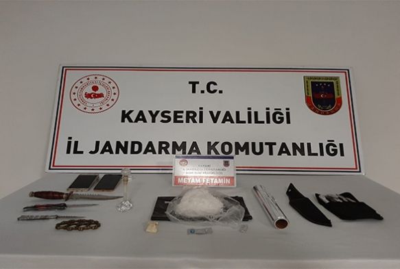 Jandarmadan uyuturucu tacirlerine gzalt