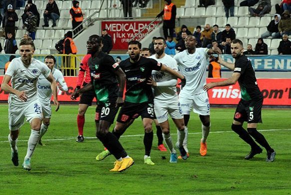 Kasmpaa, 7 ma sonra 3 puanla tant
