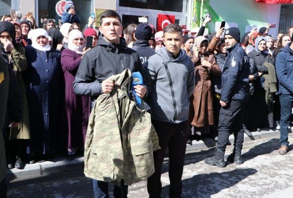 İdlib şehidi son yolculuğa uğurlandı