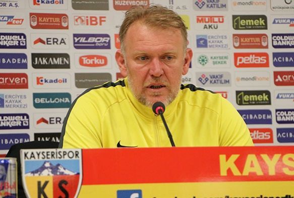 Prosinecki: Bu 3 puanla ligde kalma adna iyi bir i yaptk