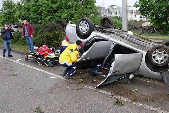 Annelerini memleketlerine gtrrken ayn yerde kaza yaptlar: 1 l, 