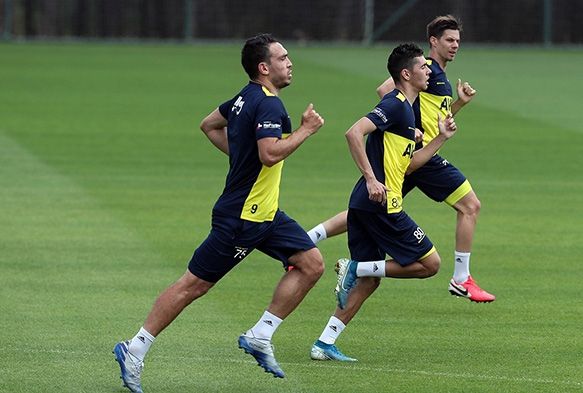 Fenerbahe ara vermedi