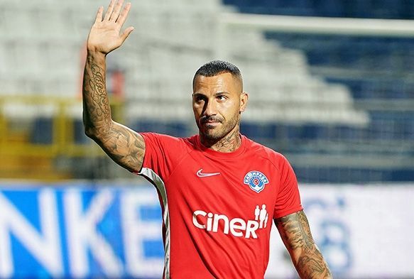 Kasmpaa'da Quaresma ile yollar ayrld