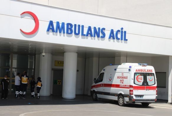 Baraj glnde boulma tehlikesi geiren niversiteli Harun'u evredeki