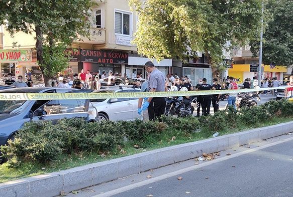 Trafikte kan kavgada  polis dehet sat: 1 l, 1 yaral