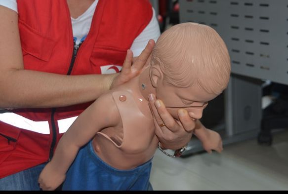 'ki hareketle boazna cisim kaan ocuun hayatn kurtarabilirsiniz