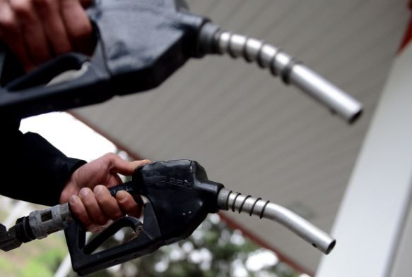 Benzine indirim