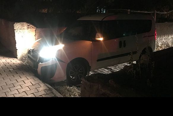 Polise ate aan uyuturucu satcs yaral yakaland