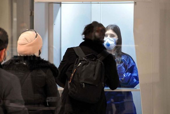 Londra'dan gelen yolculara PCR testi 