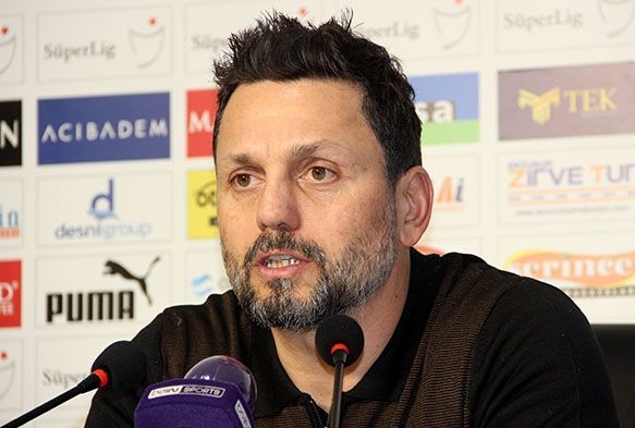 Erol Bulut: Futbolcularm tebrik ediyorum